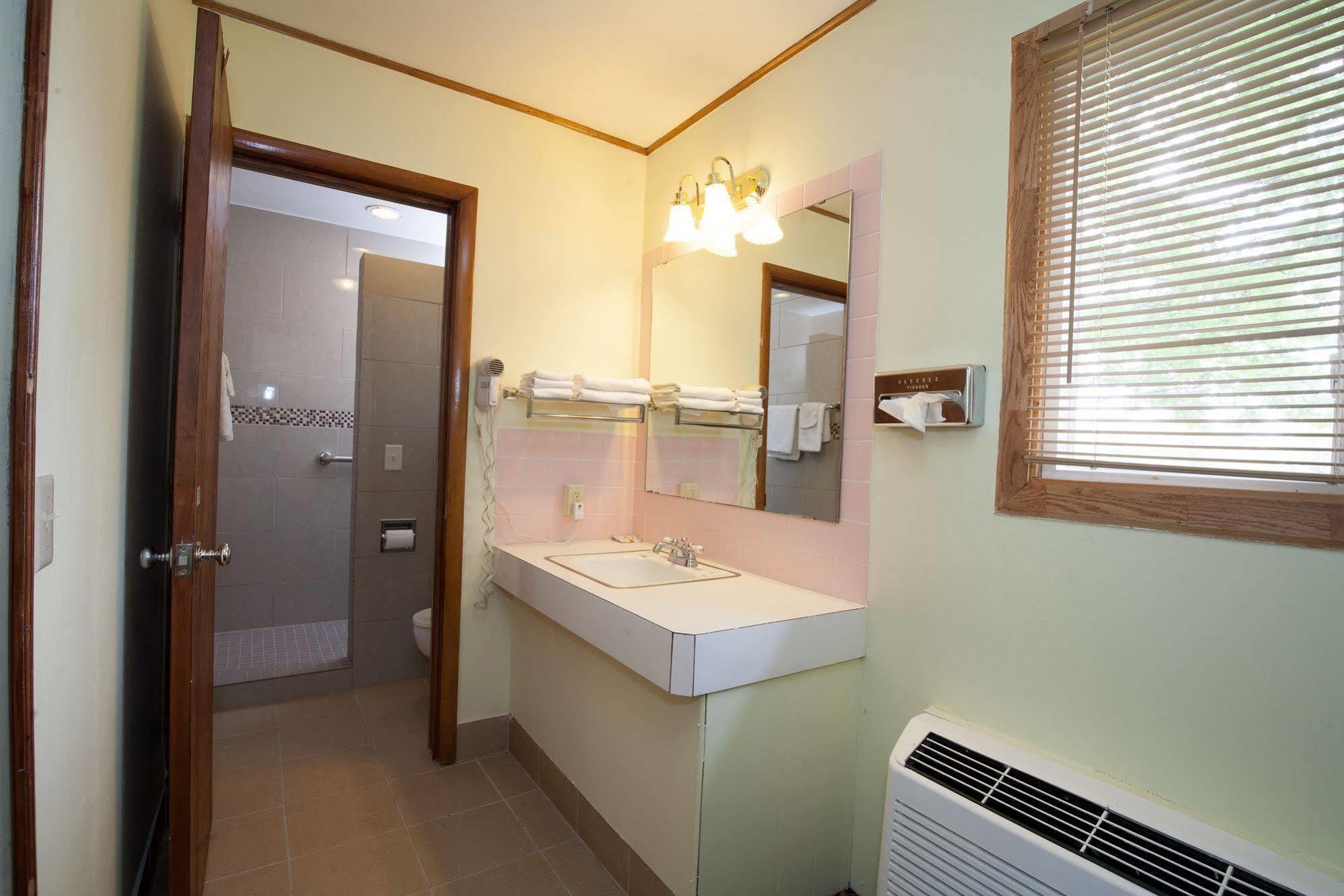 Park Motel Marshfield Εξωτερικό φωτογραφία